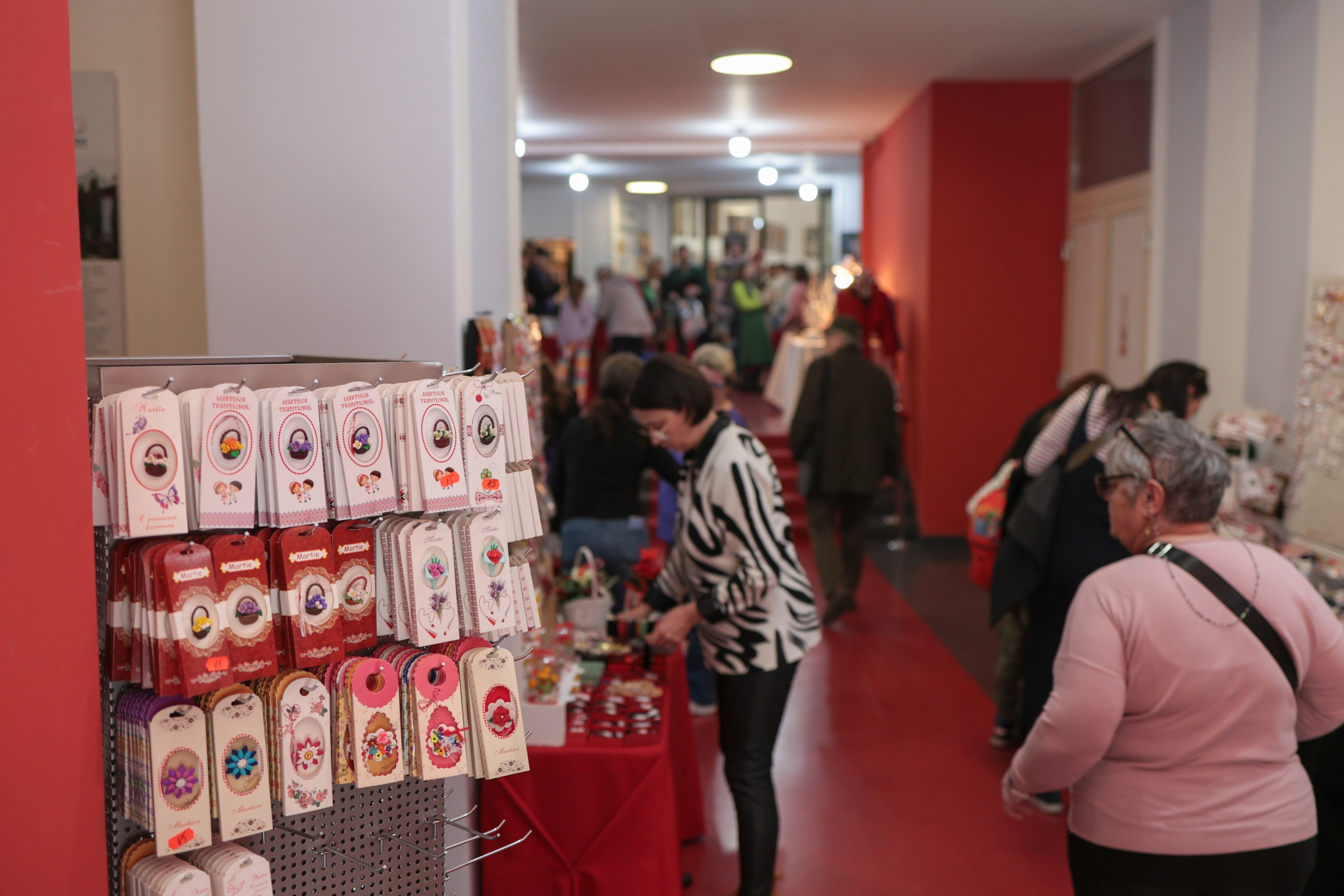 Târg de Mărțișor la Sala Dalles din Capitală. Obiceiuri de 1 Martie în diferite zone ale țării