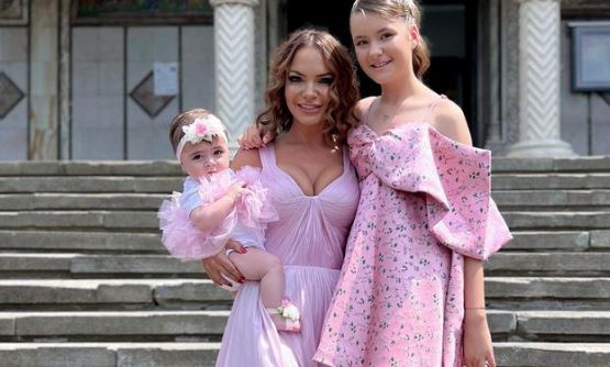 Andreea Antonescu se trezește zilnic la 5 dimineața. Ce program are de când a devenit mamă a doua oară: „Nu mă vait”