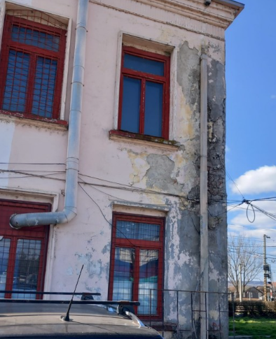 ANPC a dat amenzi de aproape 700.000 de lei, după controalele din trenuri și gări. Neregulile găsite