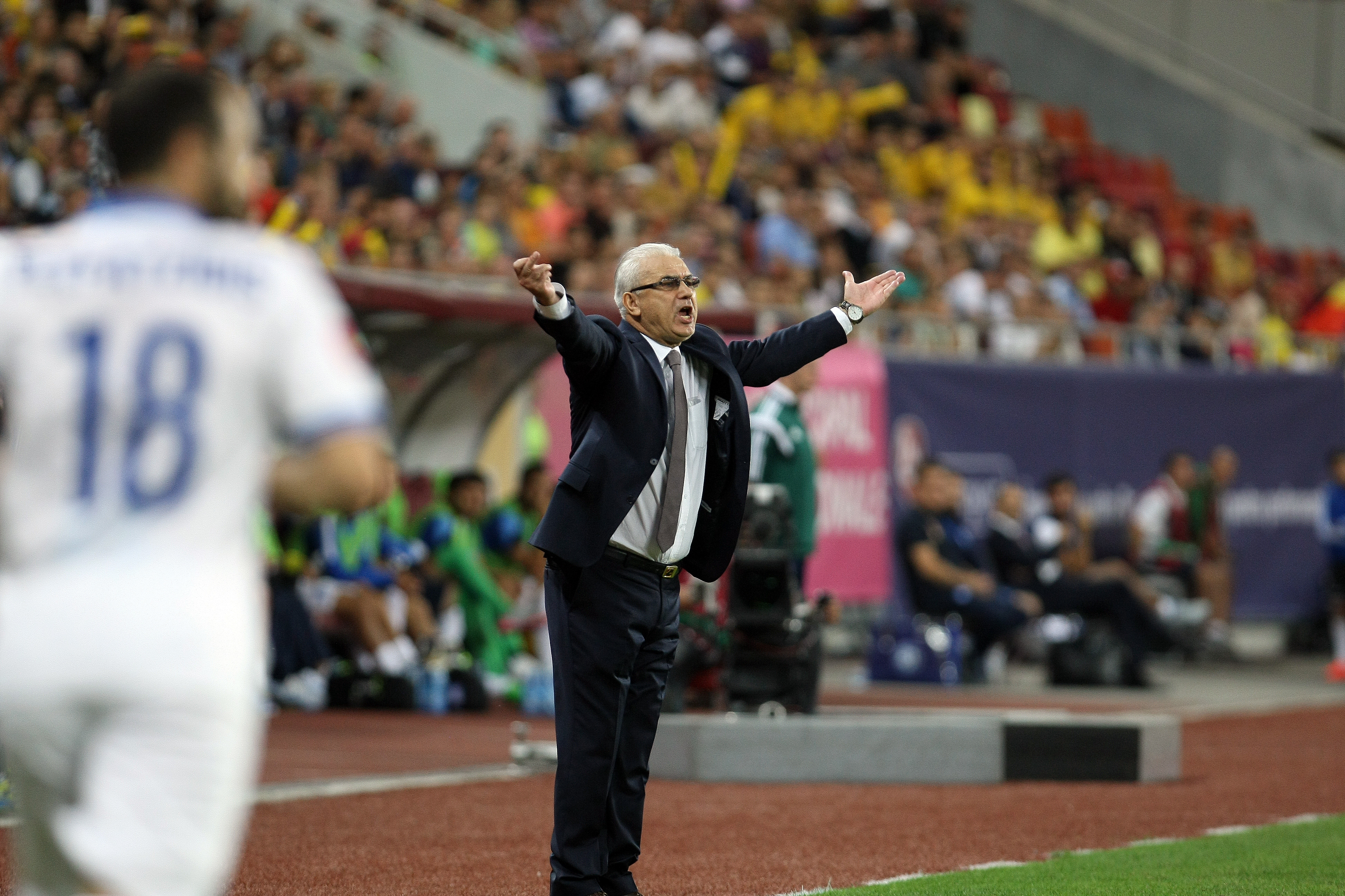 Apărare beton, atac de carton! Naționala României gâfâie în drum spre Euro 2016. Avem cea mai bună defensivă din istorie, dar suntem în pragul cele mai mari crize ofensive din ultimii 67 de ani