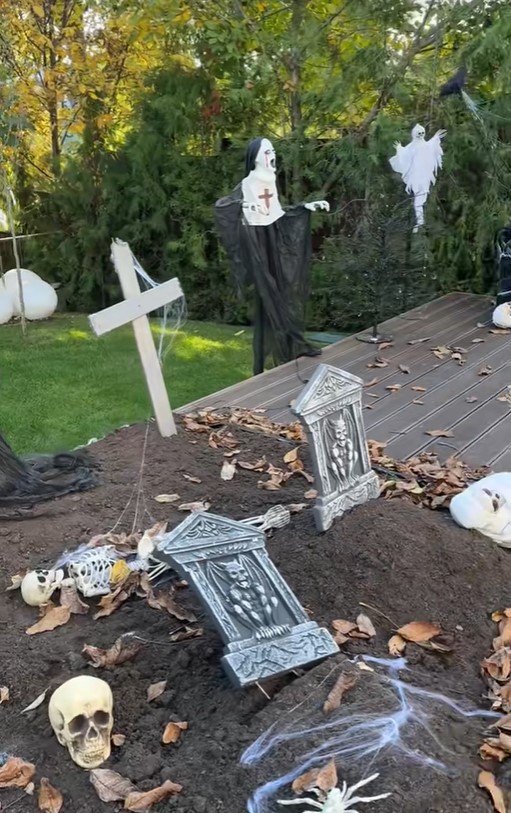 Cum și-a decorat Antonia casa de Halloween. Doar în filmele horror mai vezi așa ceva