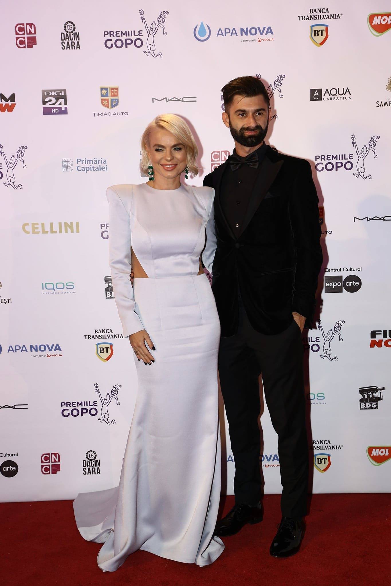 Jojo, una dintre cele mai provocatoare apariții de la Premiile Gopo 2019. Rochia cu care a atras toate privirile, mai ales când s-a întors cu spatele | FOTO