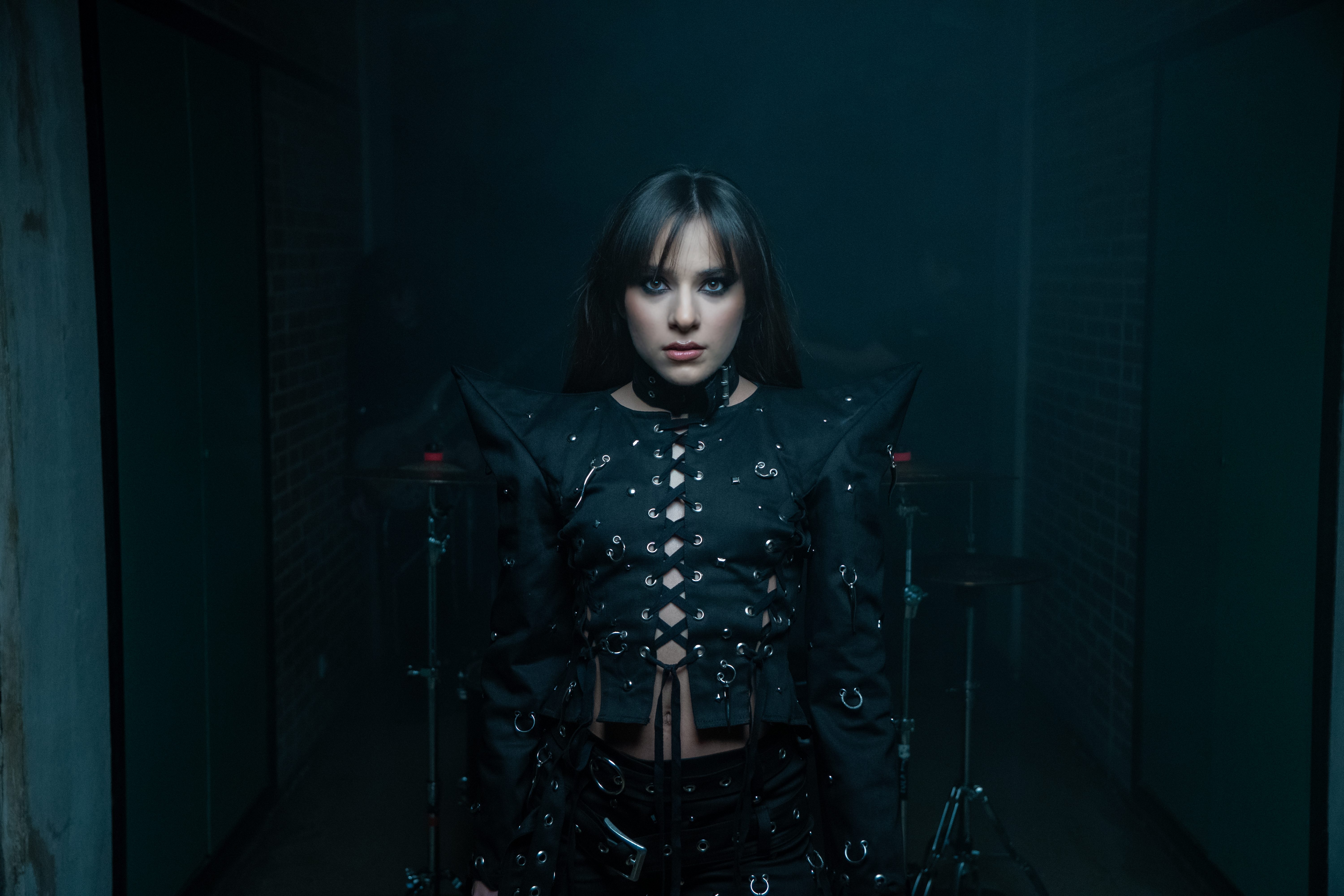 Cine este Alexandra Căpitănescu, artista care va reprezenta România la Eurovision 2026. Alături de cine va urca pe scenă