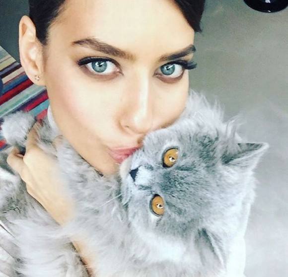 Cine e noul iubit al lui Alice Peneacă. Fosta soție a lui Bobby Păunescu e îndrăgostită de un om de afaceri