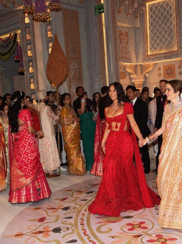 Imagini de la nunta lui Anant Ambani. Kim Kardashian și Iulia Vântur s-au pregătit intens pentru eveniment