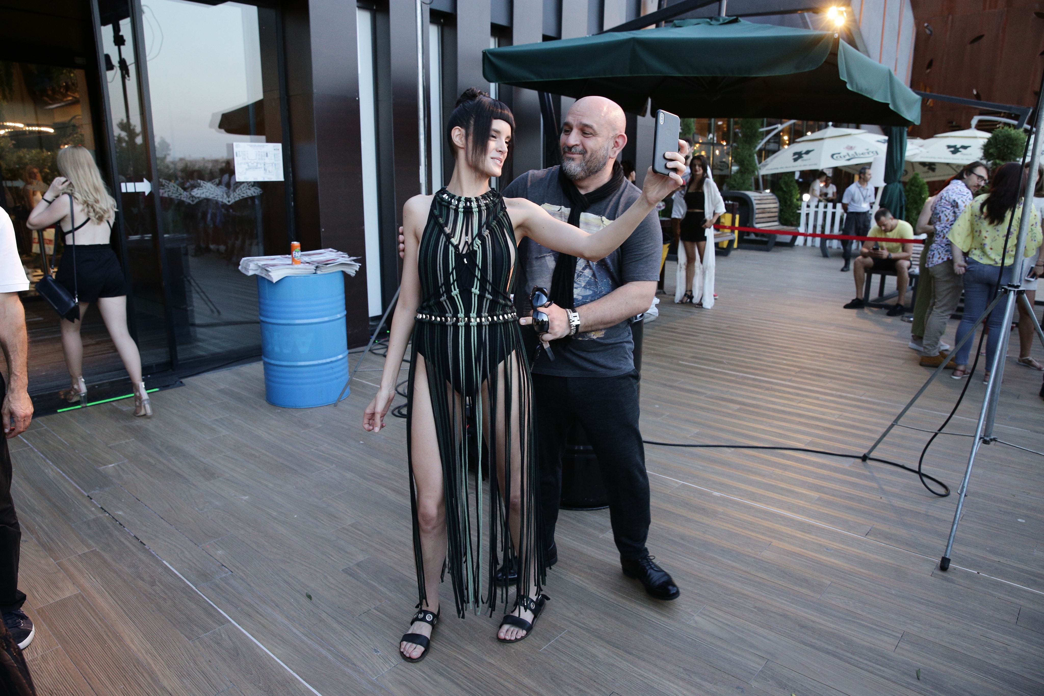 FOTO/ Unica Urban Party pe terasă. Vedete, bloggeri și  influenceri au participat la petrecere