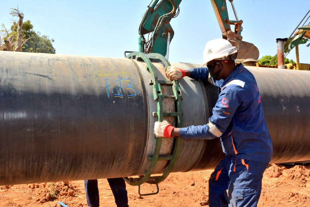 The plan also aims to attract billions in investment, expand domestic power and industrial capacity, and strengthen Angola’s role as a regional gas exporter.