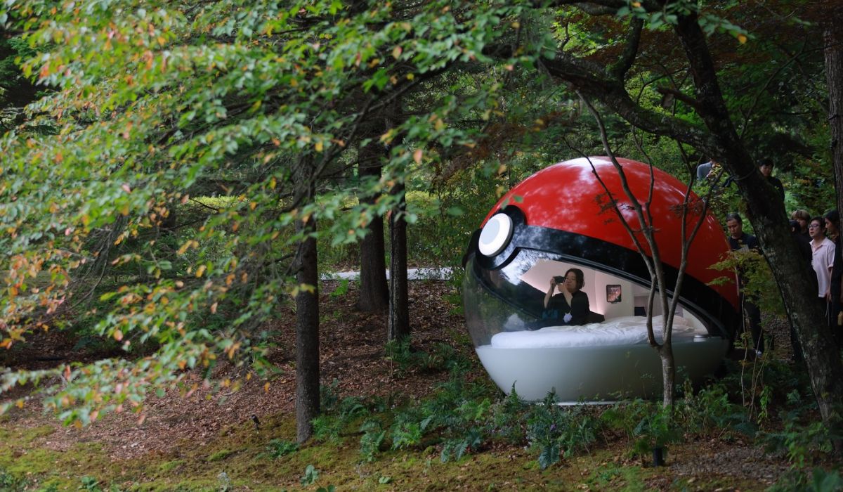 Cum arată camera de hotel în formă de Poké Ball din Japonia