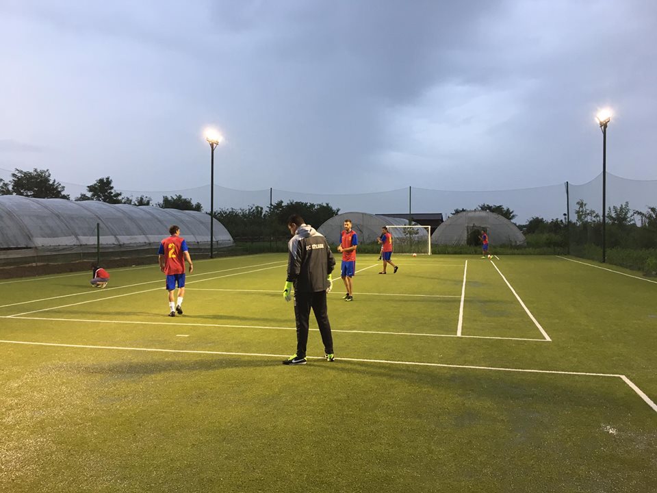 UEFAntasticii Stelei s-au reunit acasă la Olăroiu! Semifinaliștii Cupei UEFA din 2006 pregătesc un nou proiect / GALERIE FOTO&VIDEO