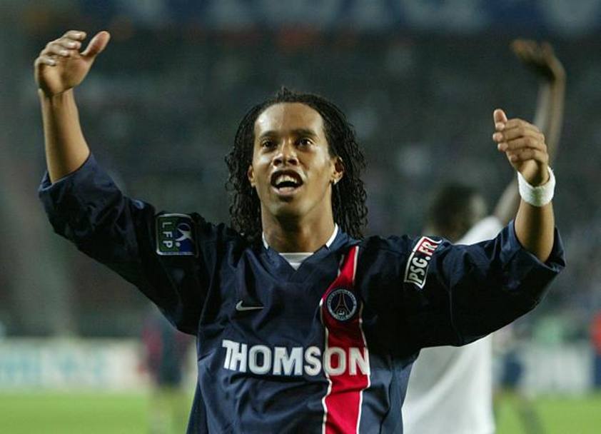 GALERIE FOTO / Pasiune dusă la extrem pentru Ronaldinho!