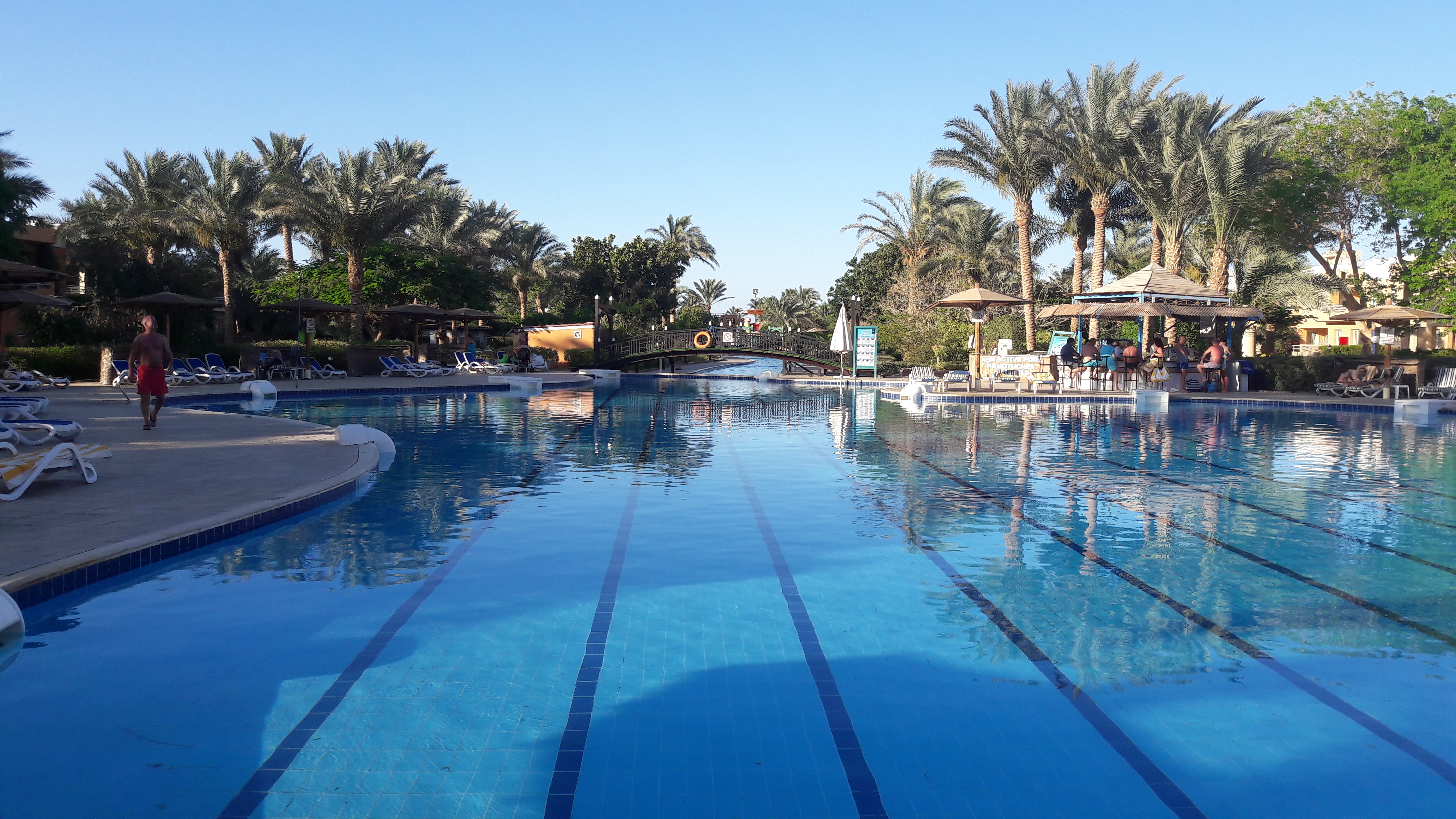 Stațiunea egipteană Hurghada, Dubaiul de acum 20 de ani - FOTO