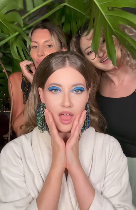 Cum a apărut Iulia Albu cu fiica Mikaela la festivalul Summer Well. Fanii au reacționat: „Ești atât de frumoasă Mikaela, semeni cu mama ta”
