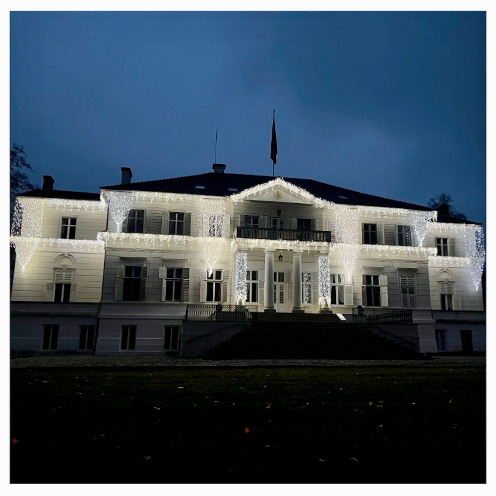 Unde își petrece Familia Regală a României sărbătorile de iarnă. Ce se va întâmpla în dimineața zilei de Crăciun