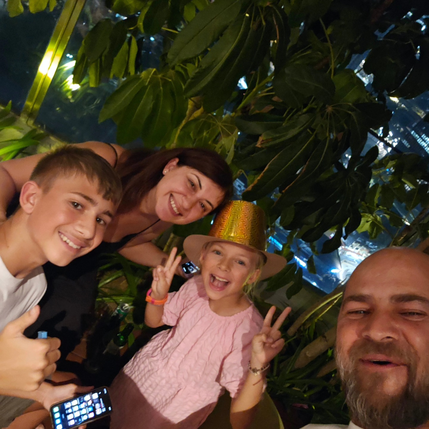 Unde se va relaxa Cosmin Seleși anul acesta, alături de familie. „Așa arată vacanțele mele preferate și așa arată momentele cele mai frumoase”