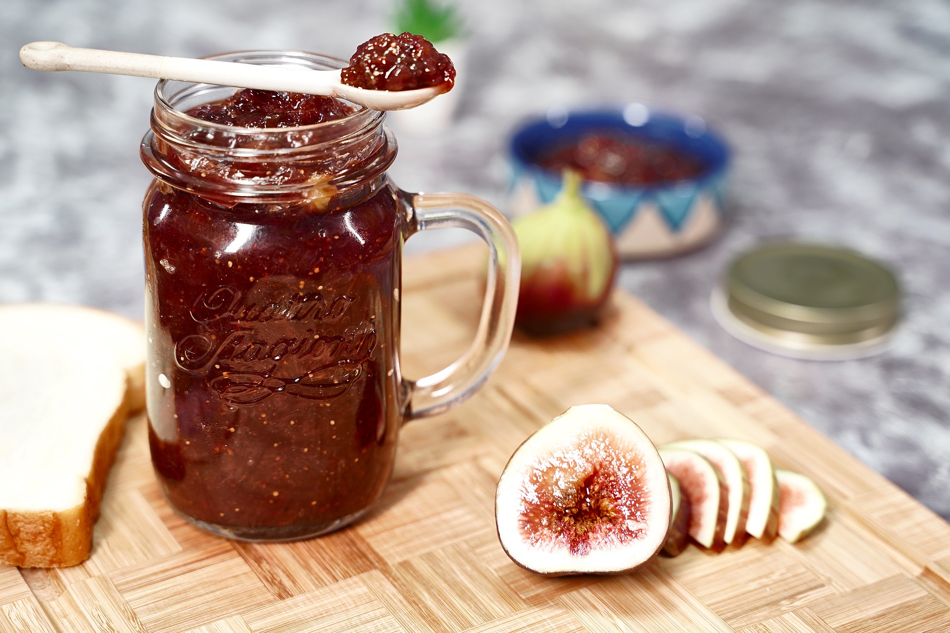 Dulceață de smochine - cum păstrezi aroma proaspătă a fructelor în borcan