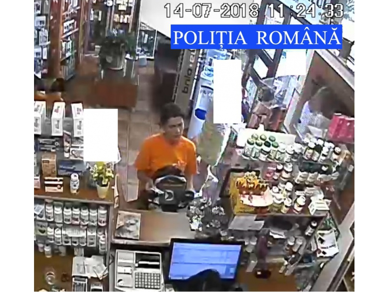 FOTO| O femeie din Neamț a găsit un card pe jos și a cheltuit 2.500 de lei de pe el! Pe ce a dat femeia banii. Poliția e acum în alertă