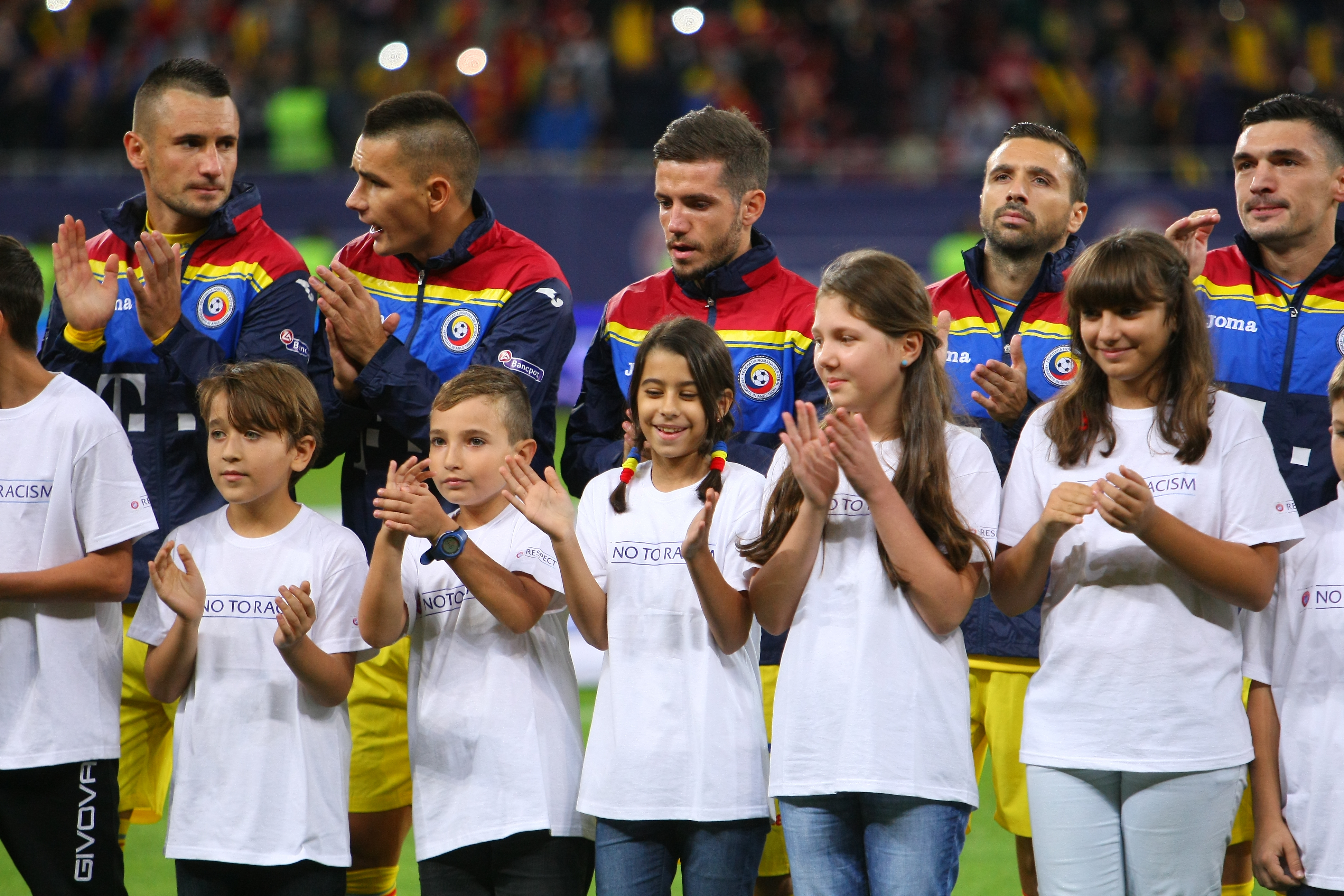 PRELIMINARIILE EURO 2016 / Declarații după România - Finlanda 1-1.^Anghel Iordănescu: ”Era nedrept să nu câștigăm. Îmi cer scuze fanilor! Reacția lor, de a ne huidui, a fost una firească”! GALERIE FOTO