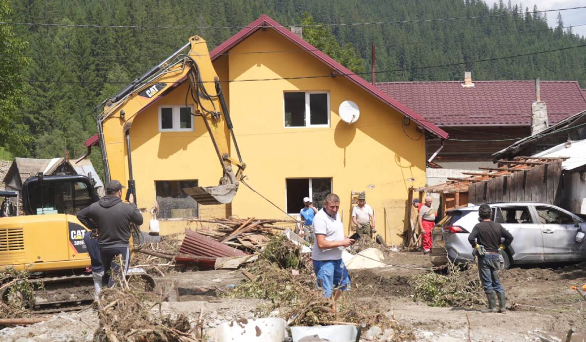 Autoritățile locale trag un semnal de alarmă la Broșteni. Care este cea mai mare problemă după inundațiile care au distrus orașul