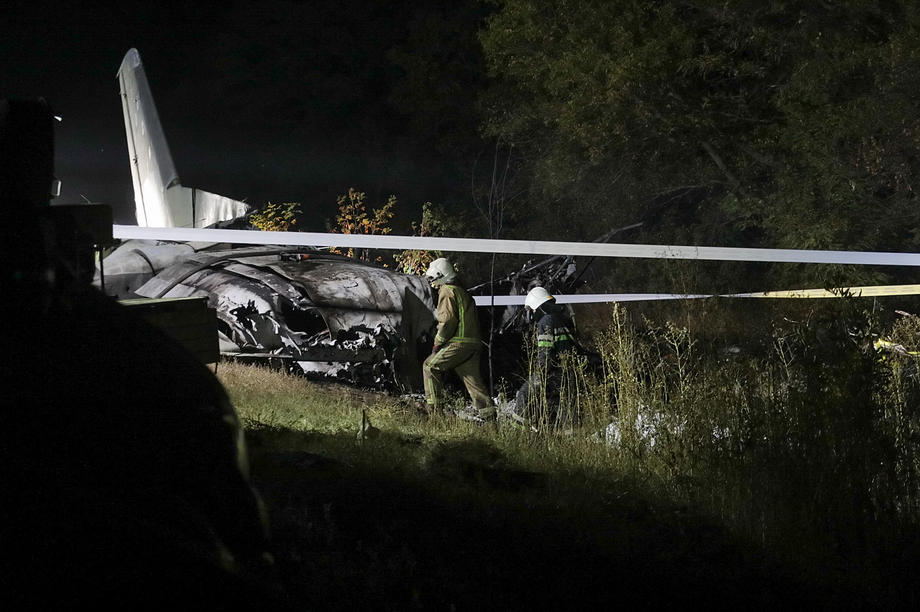Zelenski a decretat zi de doliu în Ucraina, după ce 26 de oameni au murit în urma prăbușirii unui avion militar