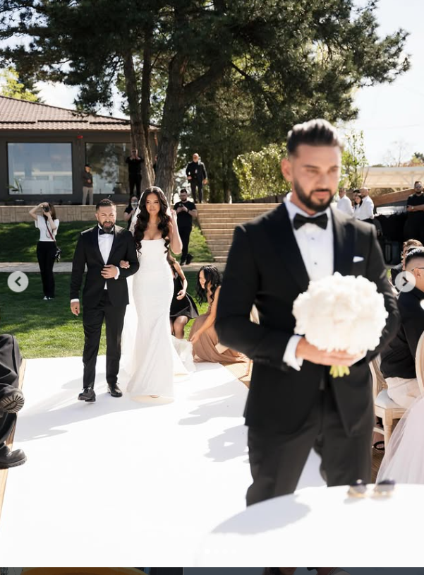 Cum a apărut mama lui Dorian Popa la nunta vloggerului. Abia acum au publicat imagini