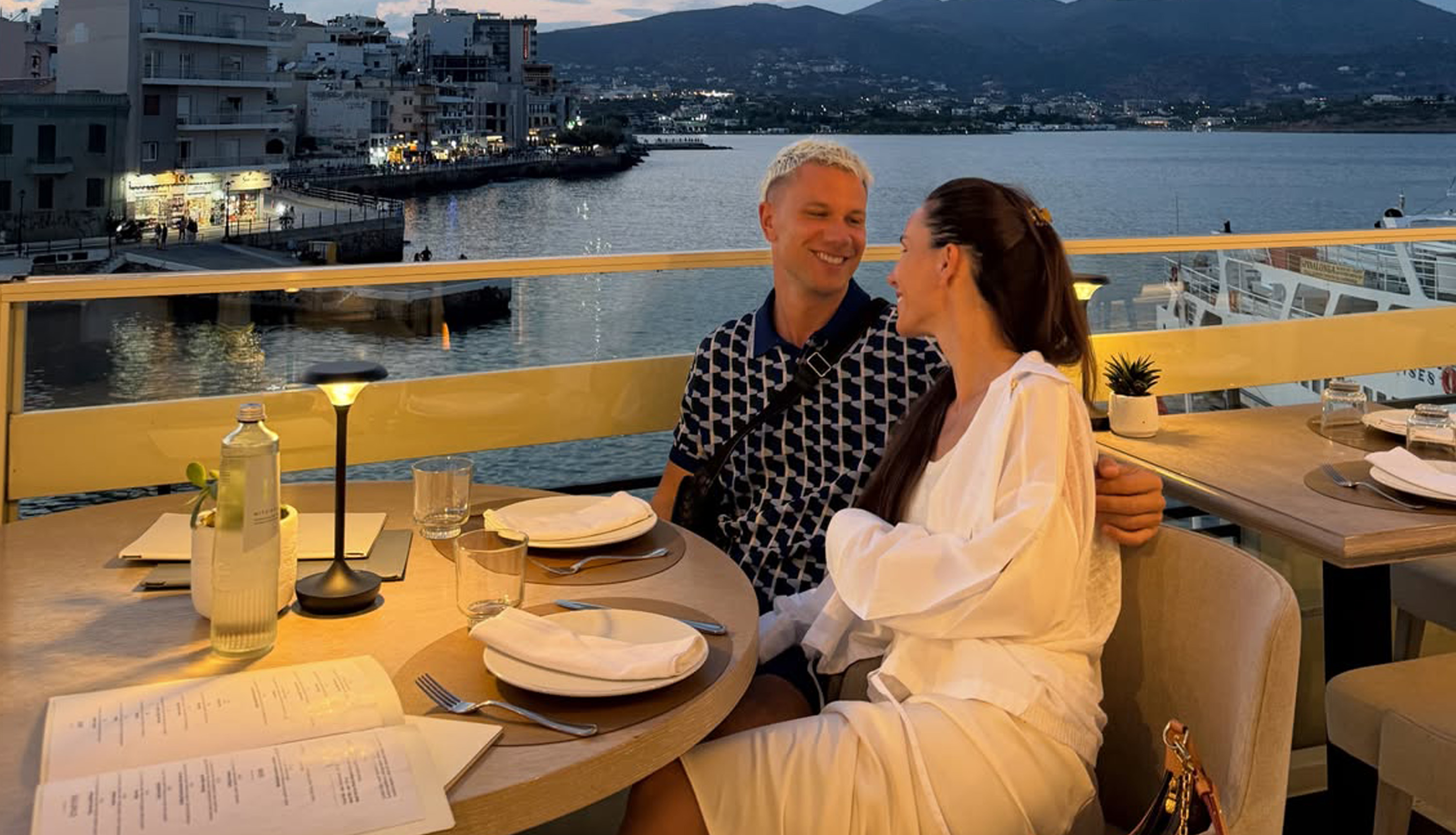 Nikolija i Relja na luks destinaciji, za ručak kupus