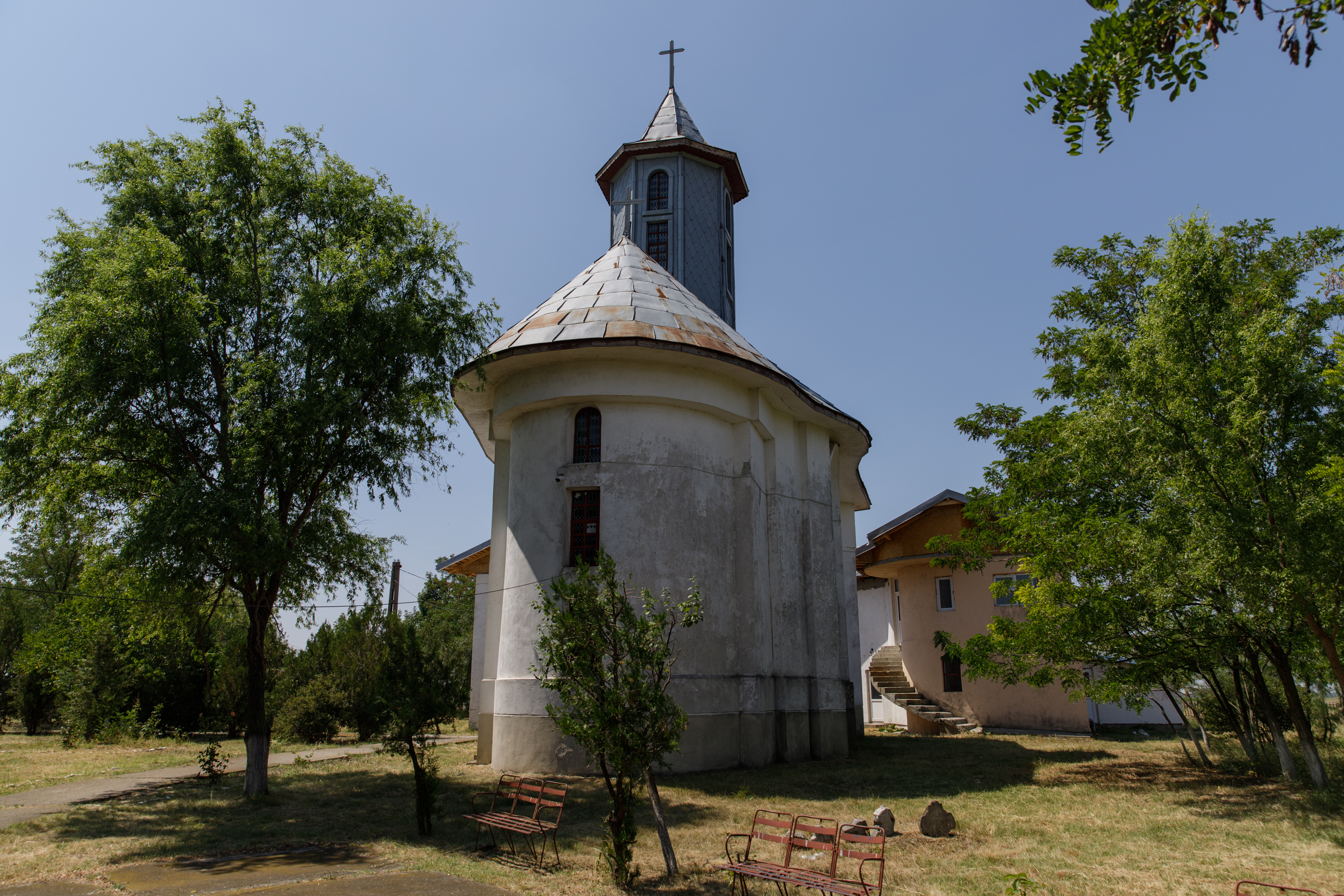 FOTOREPORTAJ Cum arată seceta într-o comună cu finanţări de jumătate de milion de euro pentru agricultori: după subvenţii, deşertul