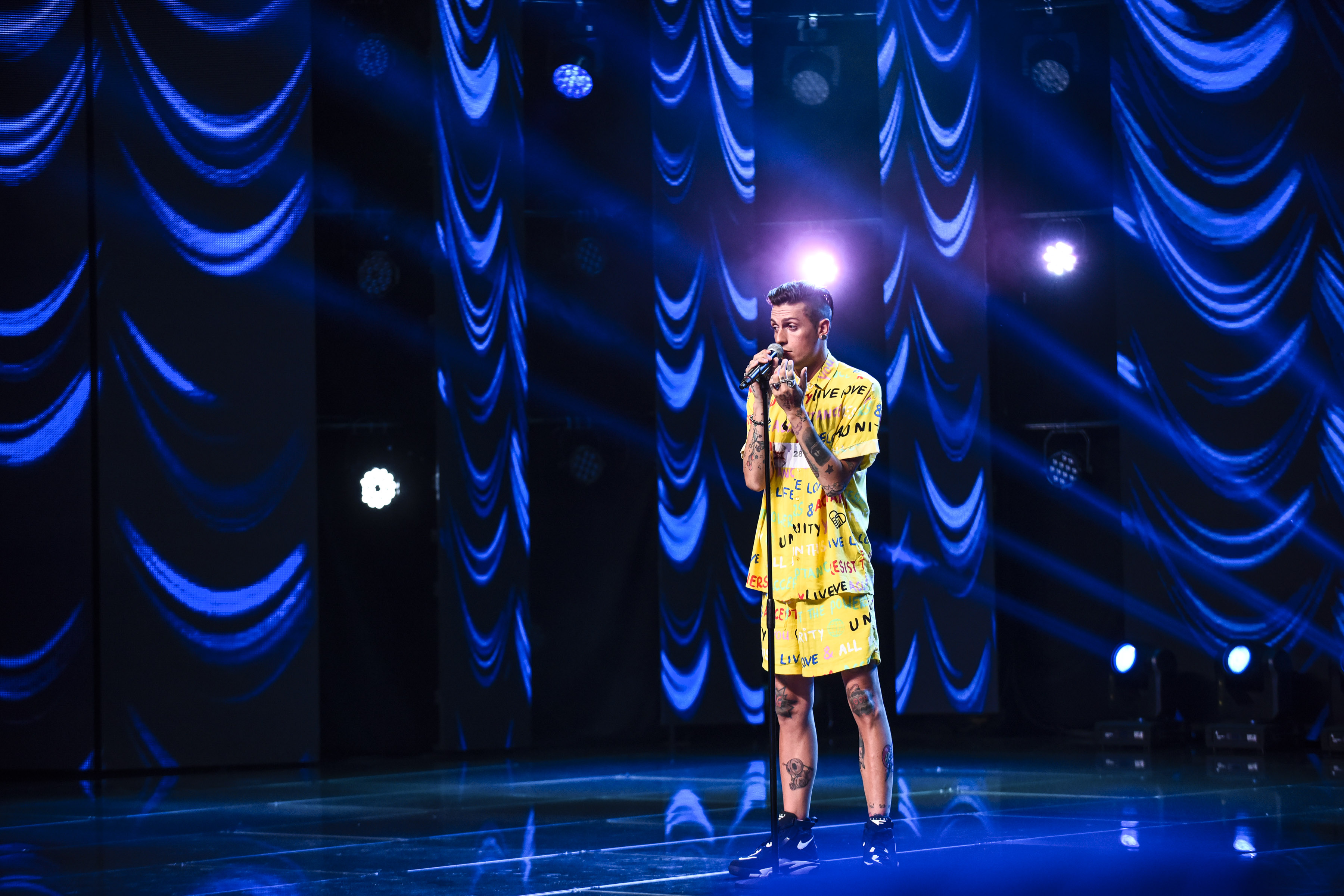 Delia, surprinsă de un italian pe scena X Factor. "Tu sigur ai fost în cabina mea înainte" | FOTO