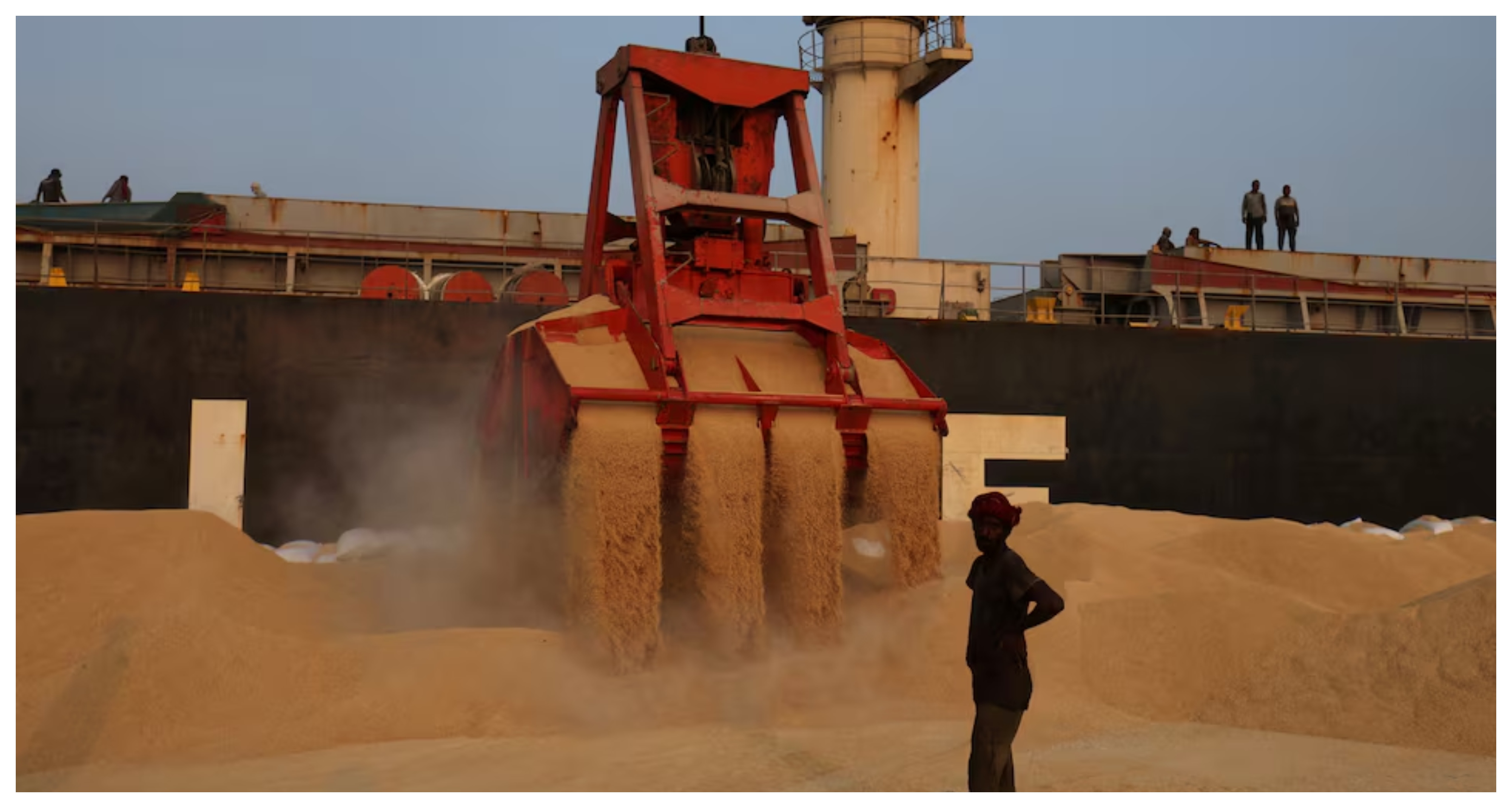 India probes Niger soybean imports over suspicions cargoes came from Nigeria to avoid 45% tariff, opening the door for Benin and Togo