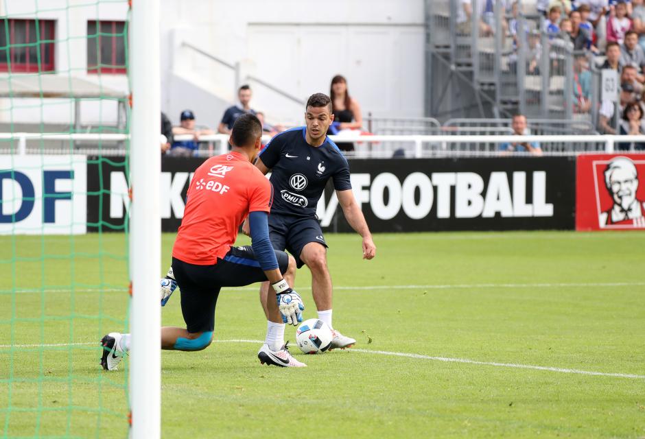Într-un meci școală, Franța a învins Bayonne Under 19. Lacazette a marcat trei goluri