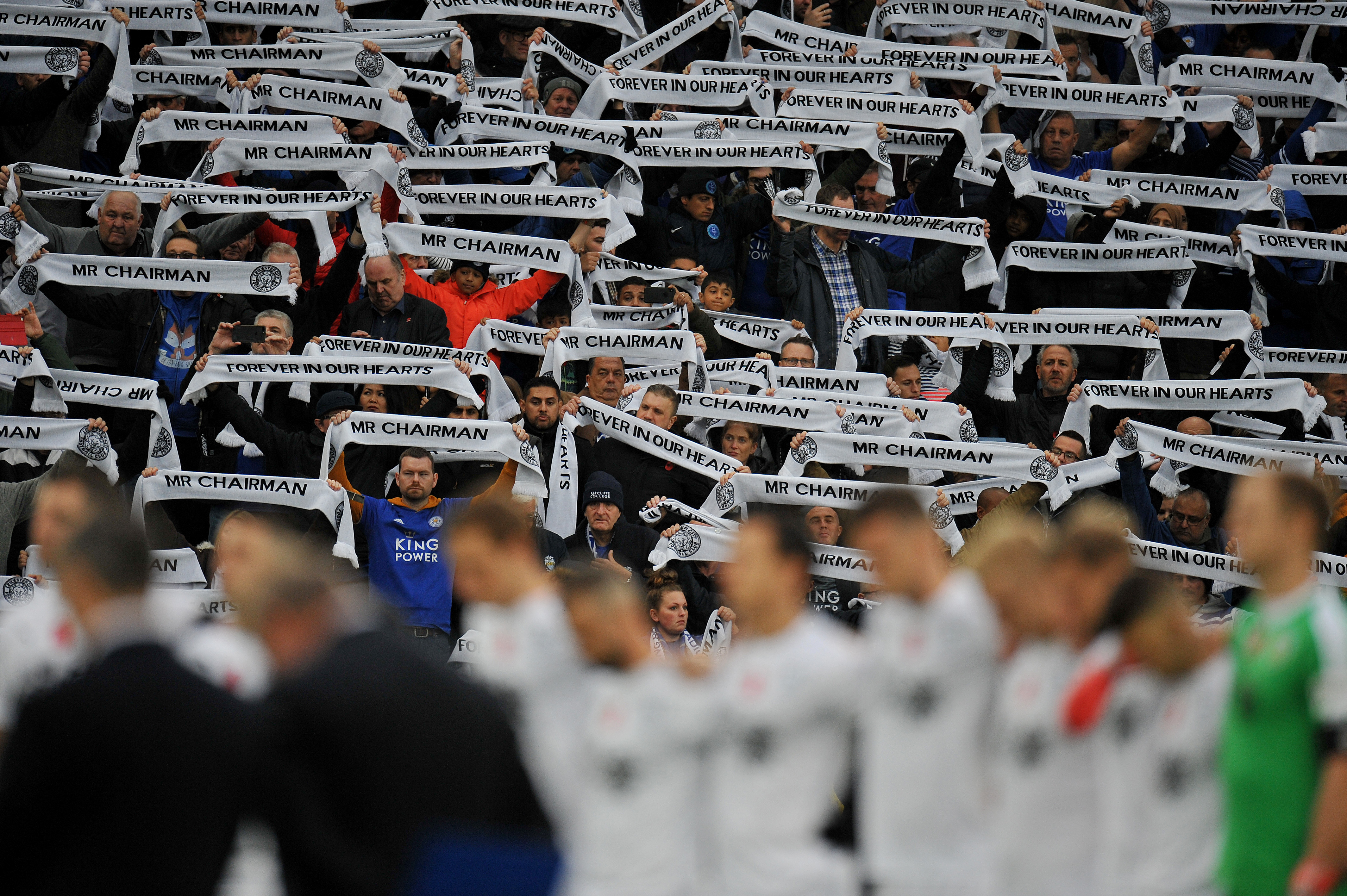 Momente impresionante pe arena lui Leicester în memoria patronului echipei | FOTO