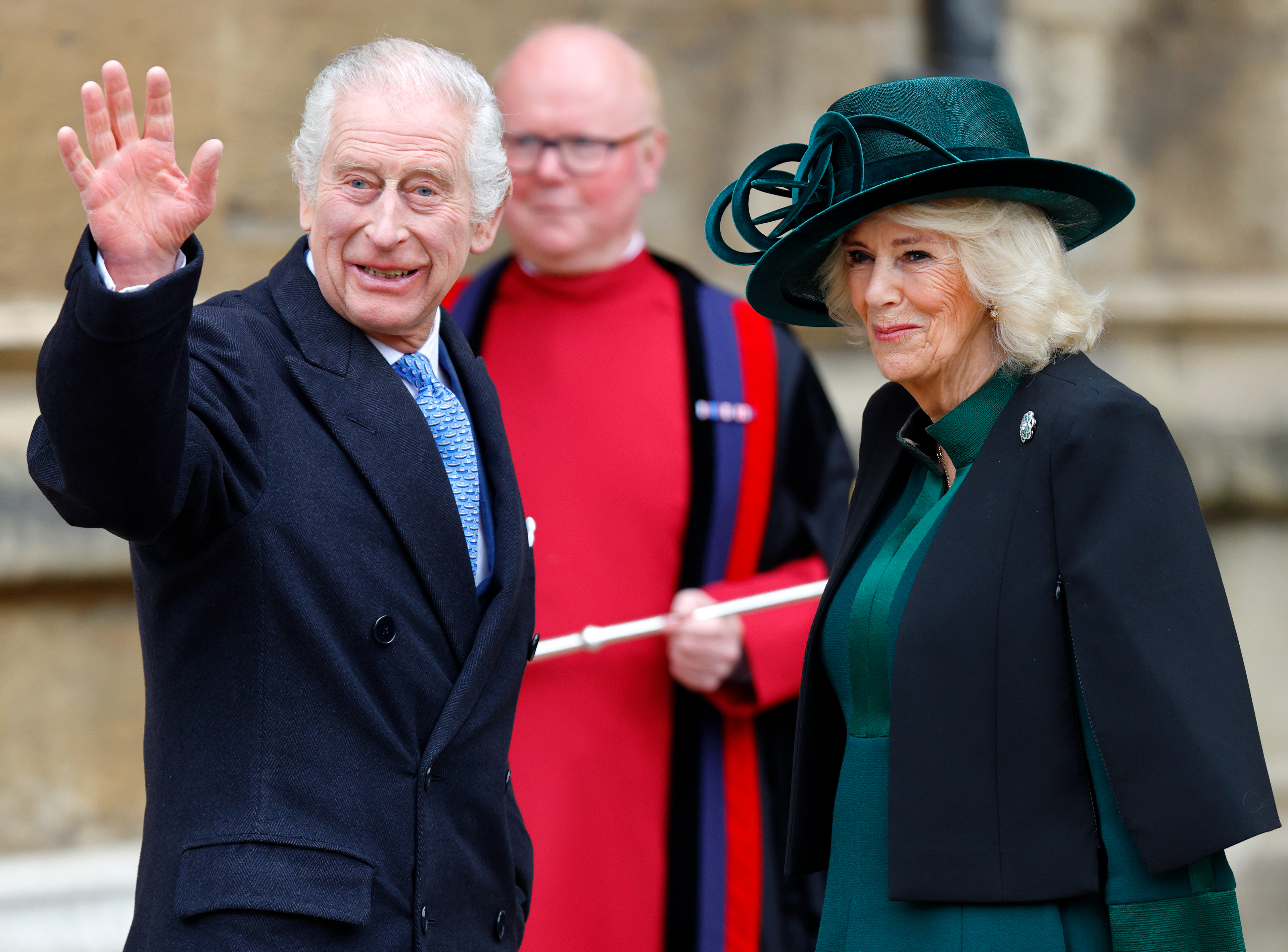 A királyi család 3 női tagja ruhájával üzent a világnak