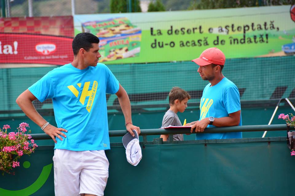 Servă din terenul “Train Like a Pro” către trofeul “Victor Hănescu” la Curtea de Argeș