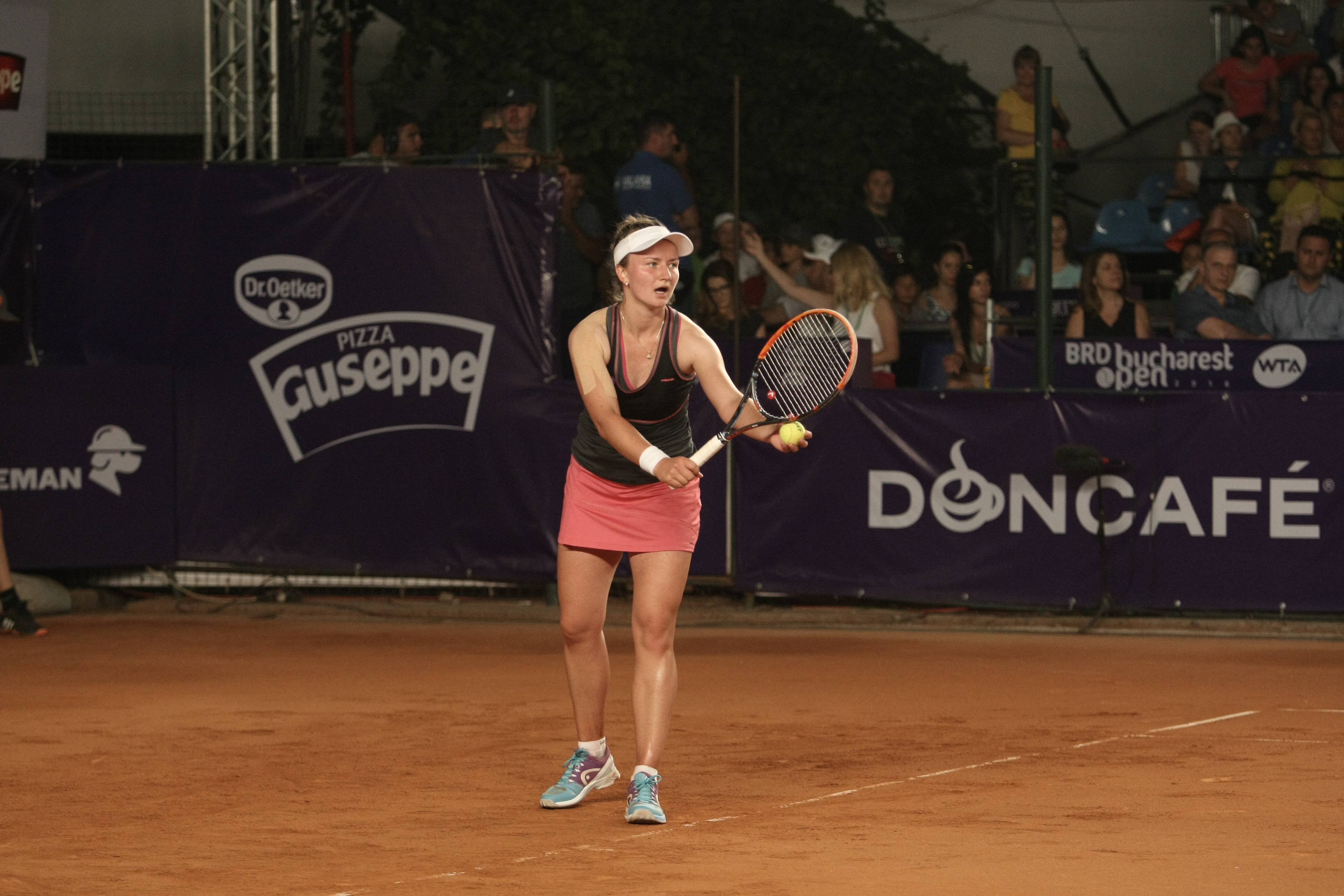 Openul de tenis al României. Cele mai spectaculoase instantanee surprinse la meciul Simonei Halep / GALERIE FOTO