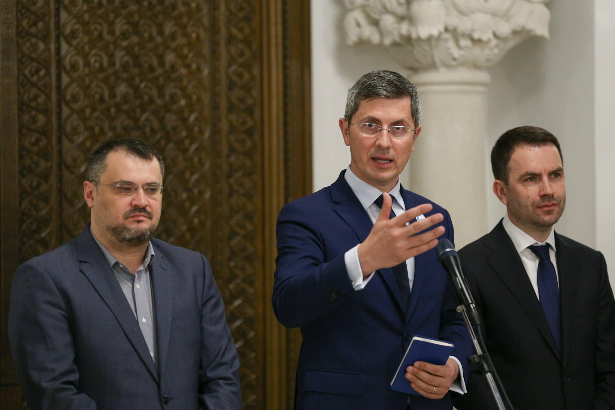 USR, după discuţiile de la Palatul Cotroceni: Preşedintele a spus că întrebările vor fi apropiate de temele transmise Parlamentului