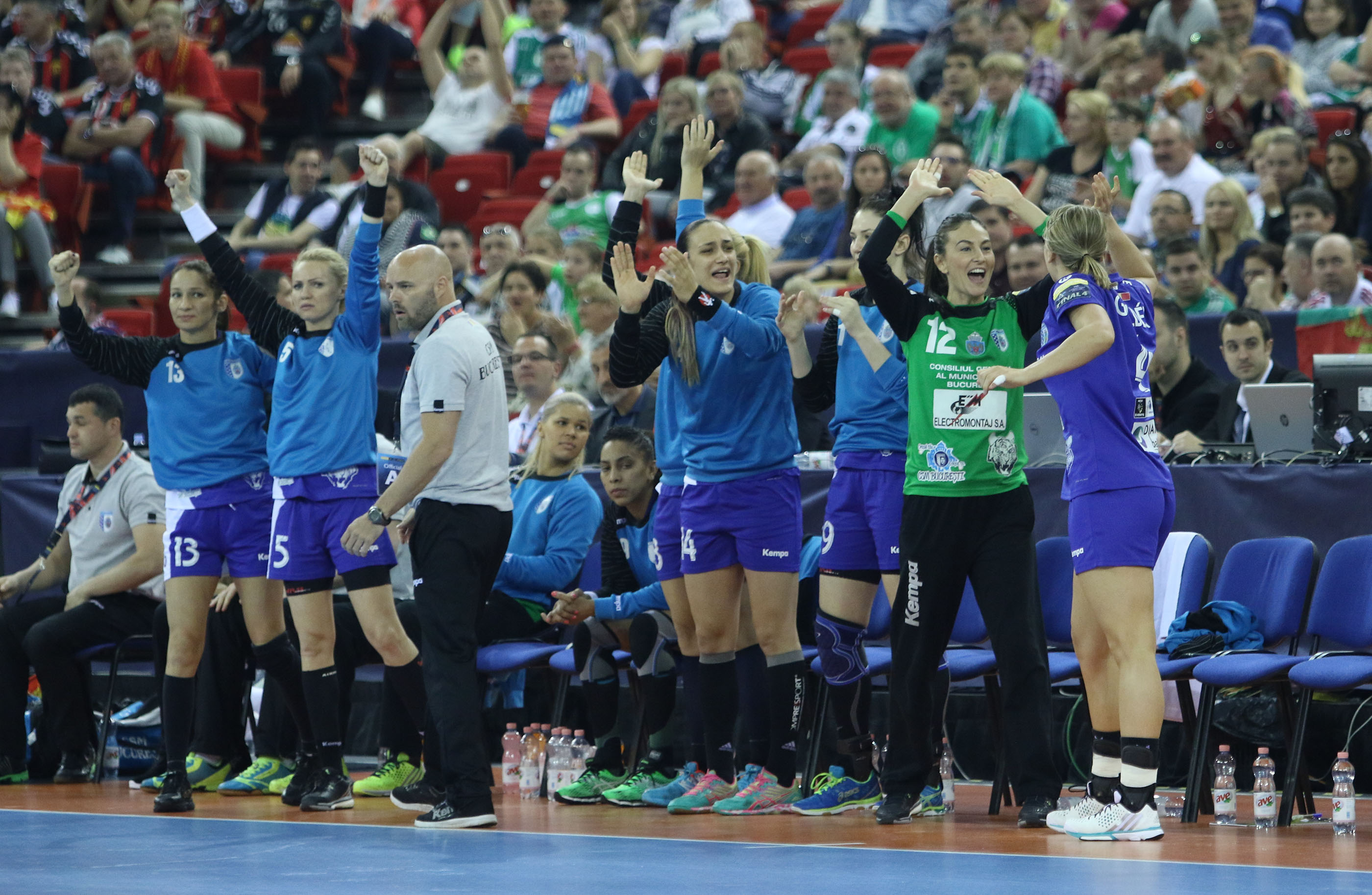 Handbal feminin, Final Four: Suntem finalişti! CSM București a învins Vardar și va juca pentru trofeul Champions League, cu Gyor / GALERIE FOTO