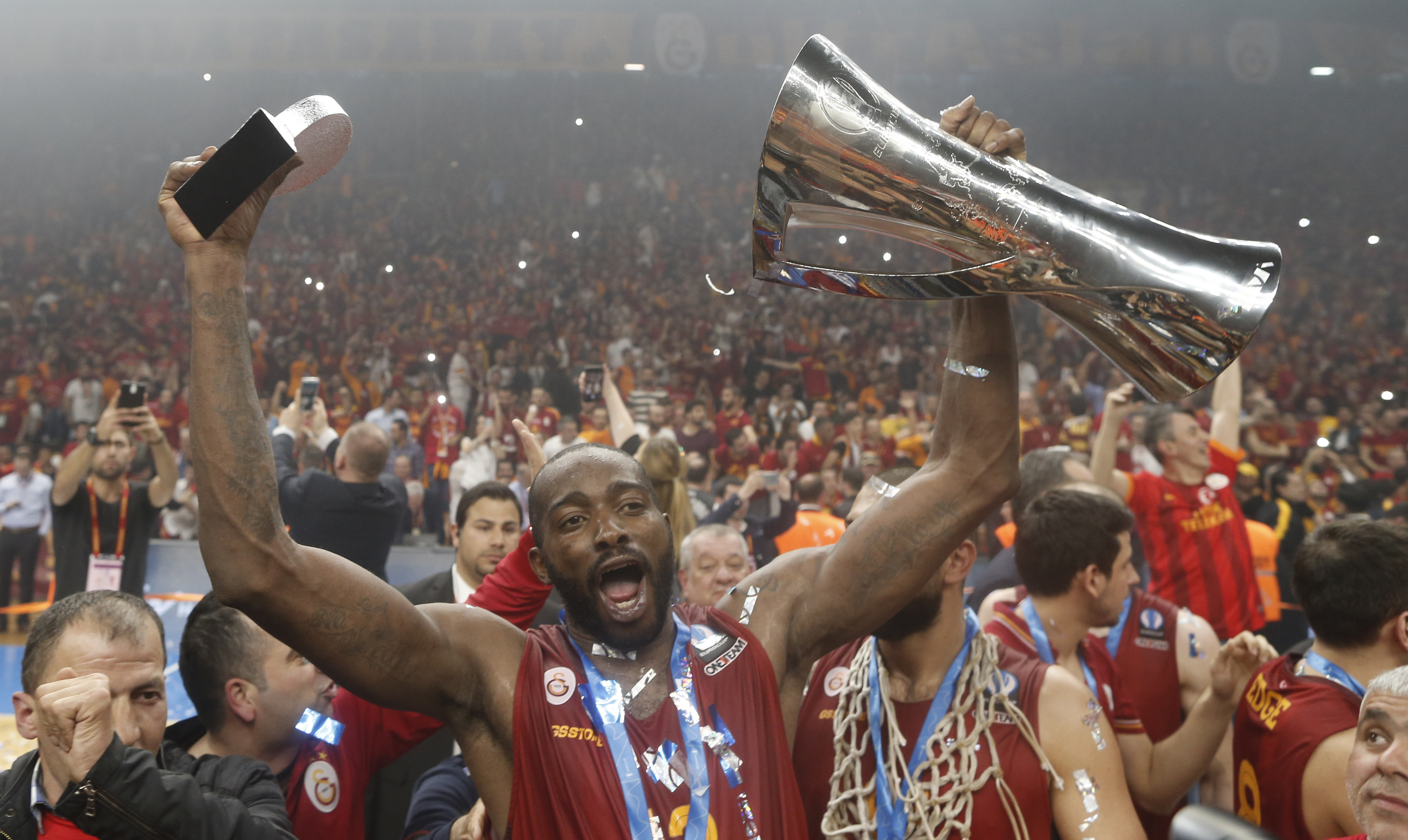 Cu un jucător care a refuzat Asesoft acum câțiva ani, Galata a câștigat Eurocup de baschet
