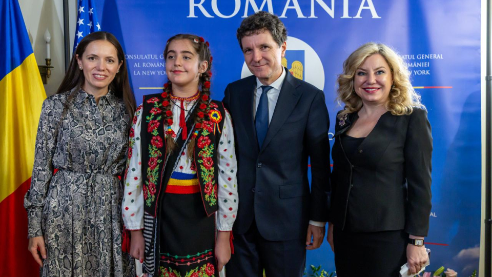 Imagini cu Mirabela Grădinaru la New York. Ce ținute a ales partenera lui Nicușor Dan