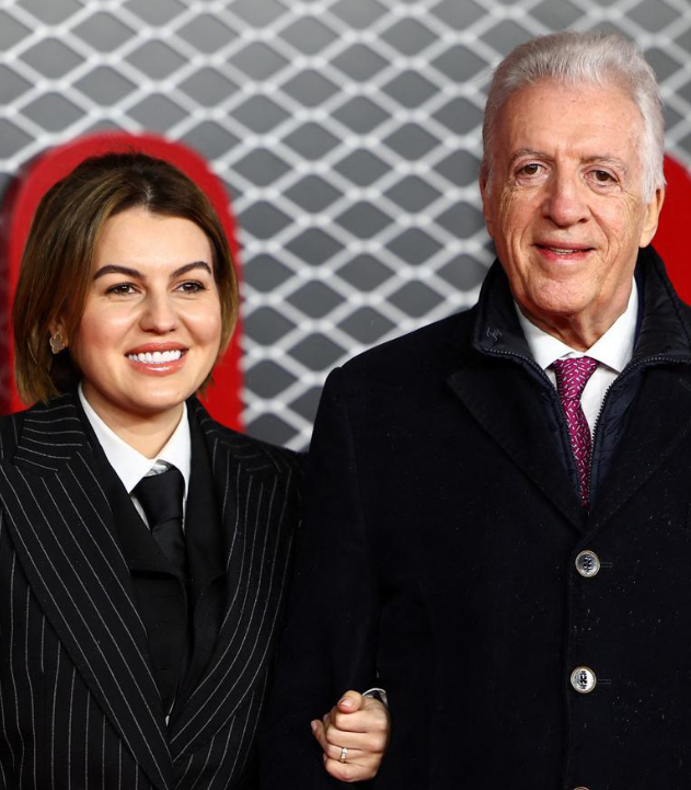 Romina Gingașu, apariție spectaculoasă alături de Nicole Cherry. Cât a costat ținuta purtată de soția afaceristului Piero Ferrari