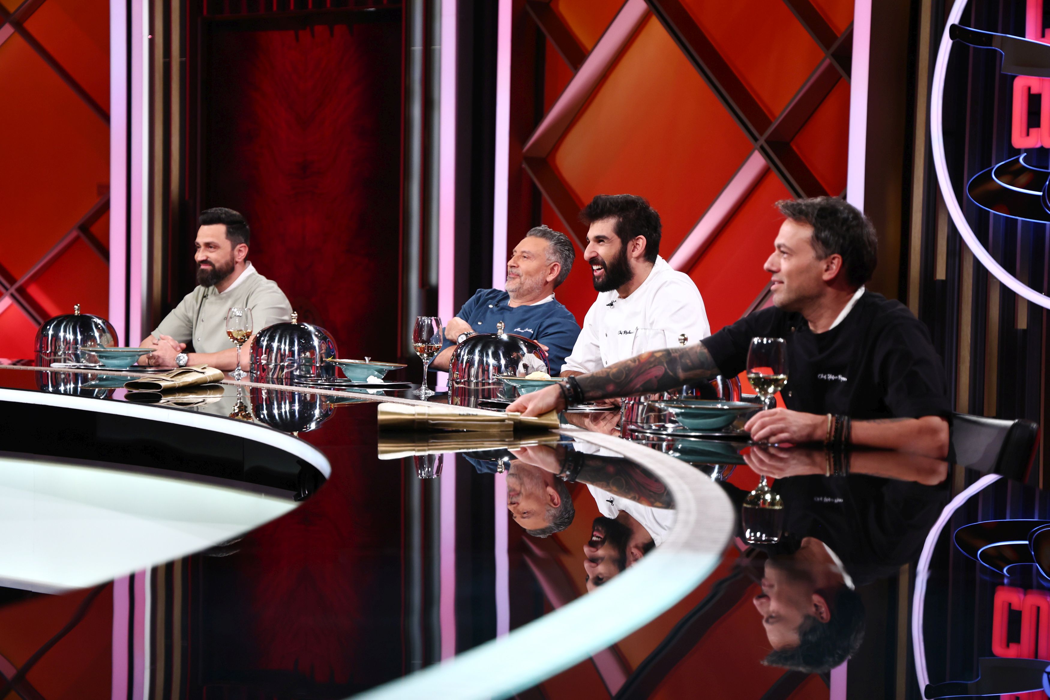 Adrian Doroftei, fiul lui Leonard Doroftei, la Chefi la cuțite 2025. Cum și-a descoperit pasiunea pentru gastronomie după ce a lucrat în managementul aviatic