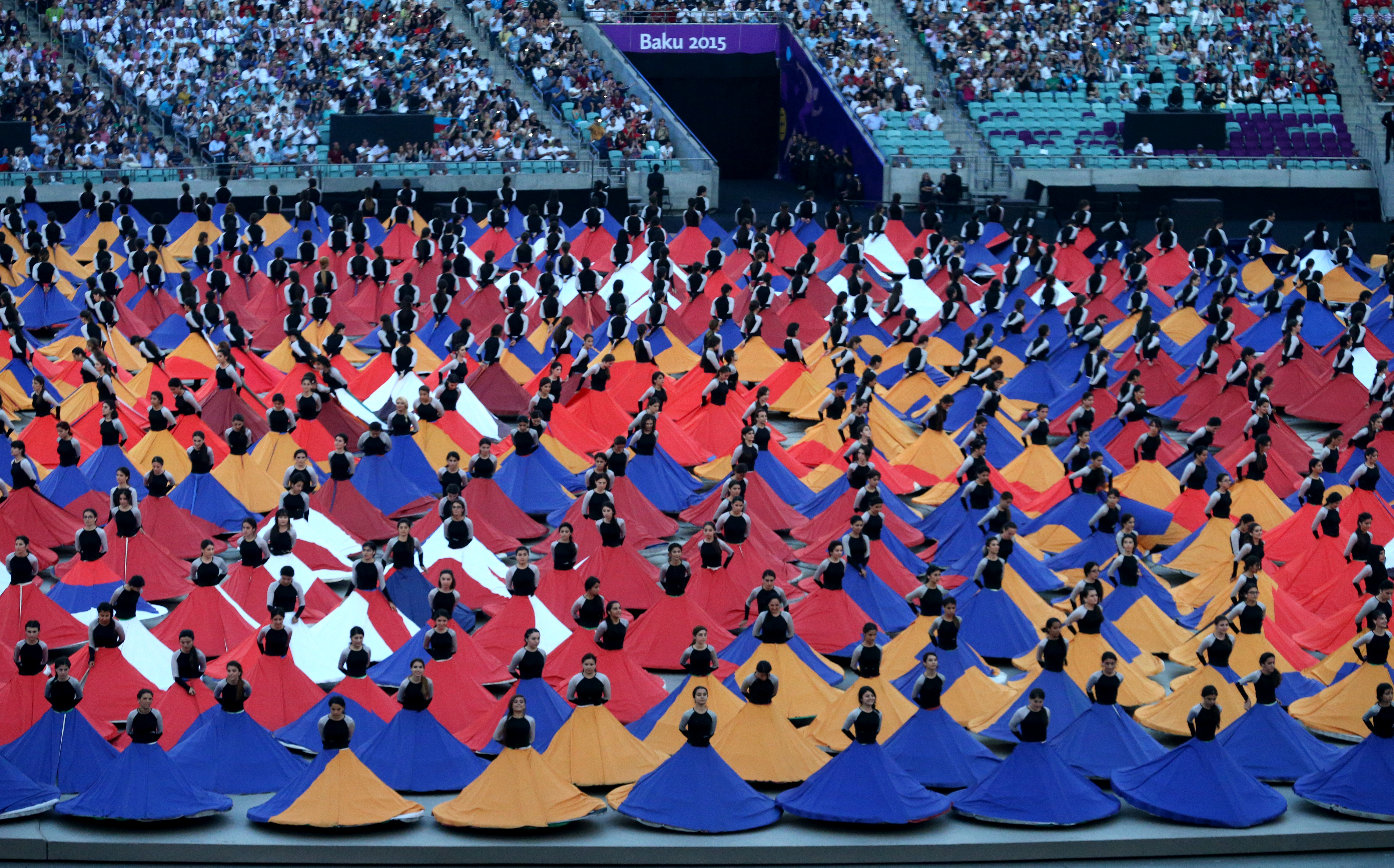 Festivitate grandioasă de deschidere a Jocurilor Europene. Alin Moldoveanu, liderul României