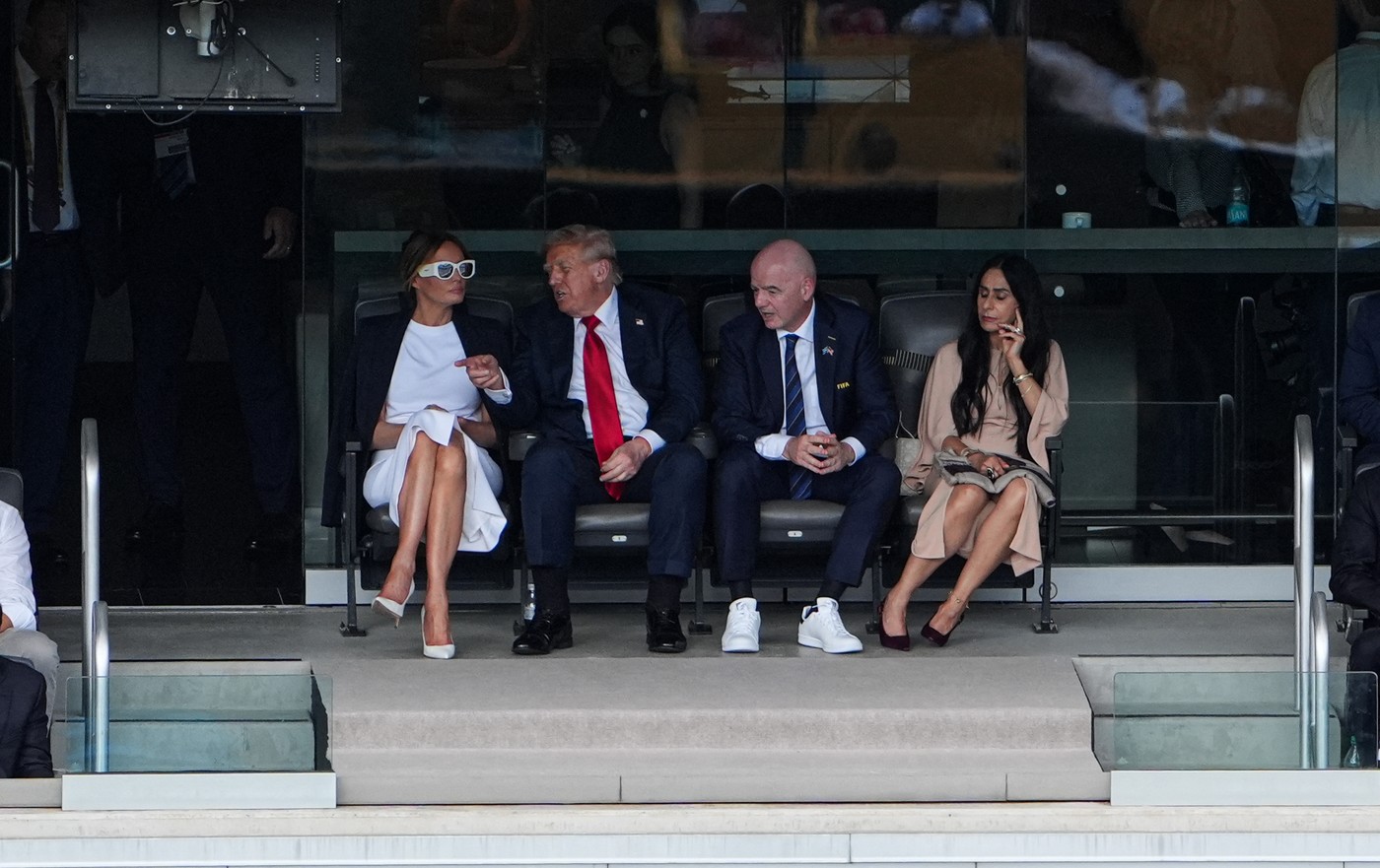 Melania Trump a atras din nou toate privirile. Cum a apărut în tribune la finala Campionatului Mondial al Cluburilor 2025