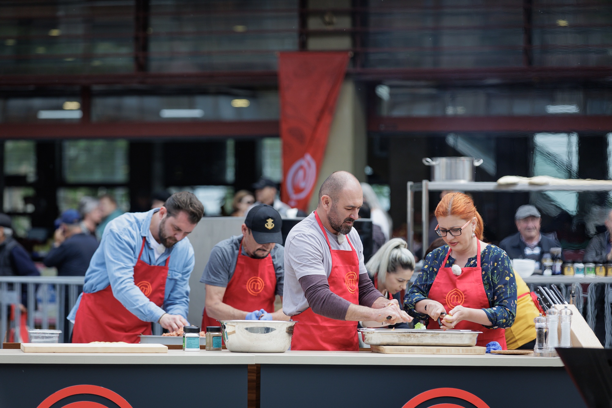 Detaliul pe care l-au surprins fanii și care face emisiunea MasterChef România unică în lume: „Nu mai e nicăieri așa”
