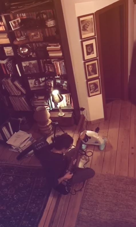 Imagini din casa în care locuiește Dan Bordeianu. Bucătăria arată ca-n reviste: „Eu gătesc, eu fac curat, eu tot”