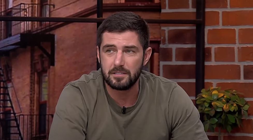 Cătălin Cazacu, săruturi pătimașe cu o blondă. Cum a fost surprins pe litoralul românesc, după despărțirea de Ramona Olaru