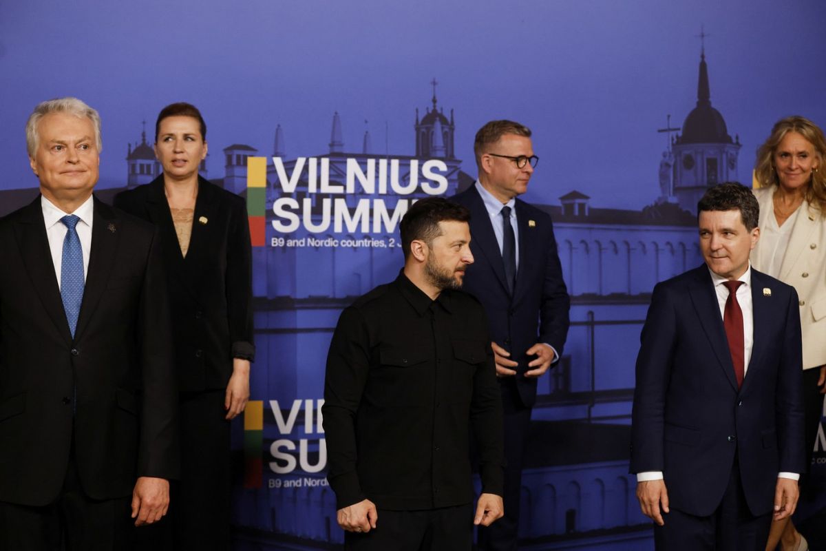 Primele imagini cu Nicușor Dan în prima vizită externă ca președinte al României