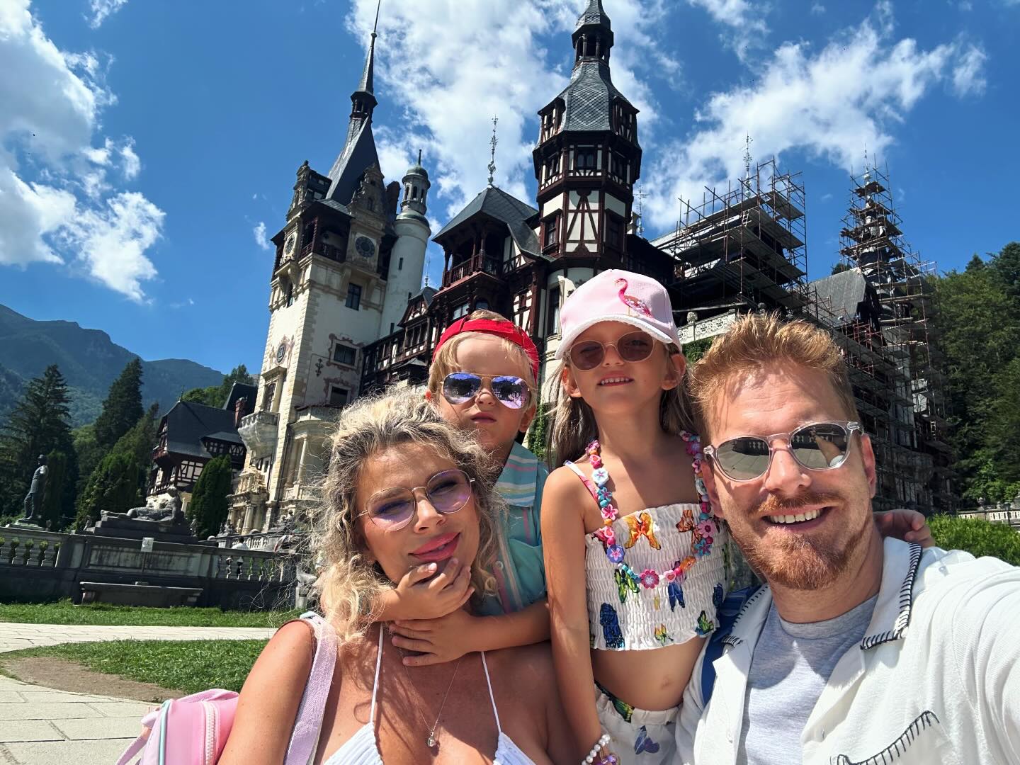 Prima imagine cu fiica Alinei și a lui Ilan Laufer: „Atât de mică și totuși atât de puternică”. Ce semnificație are numele micuței