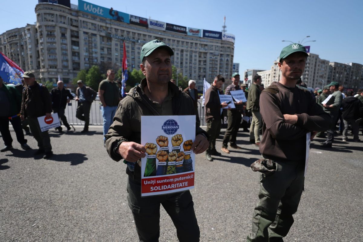 Sindicaliștii, pensionarii și studenții îi cer socoteală Guvernului pentru măsurile luate, în Piața Victoriei. Sunt așteptați 10.000 de oameni