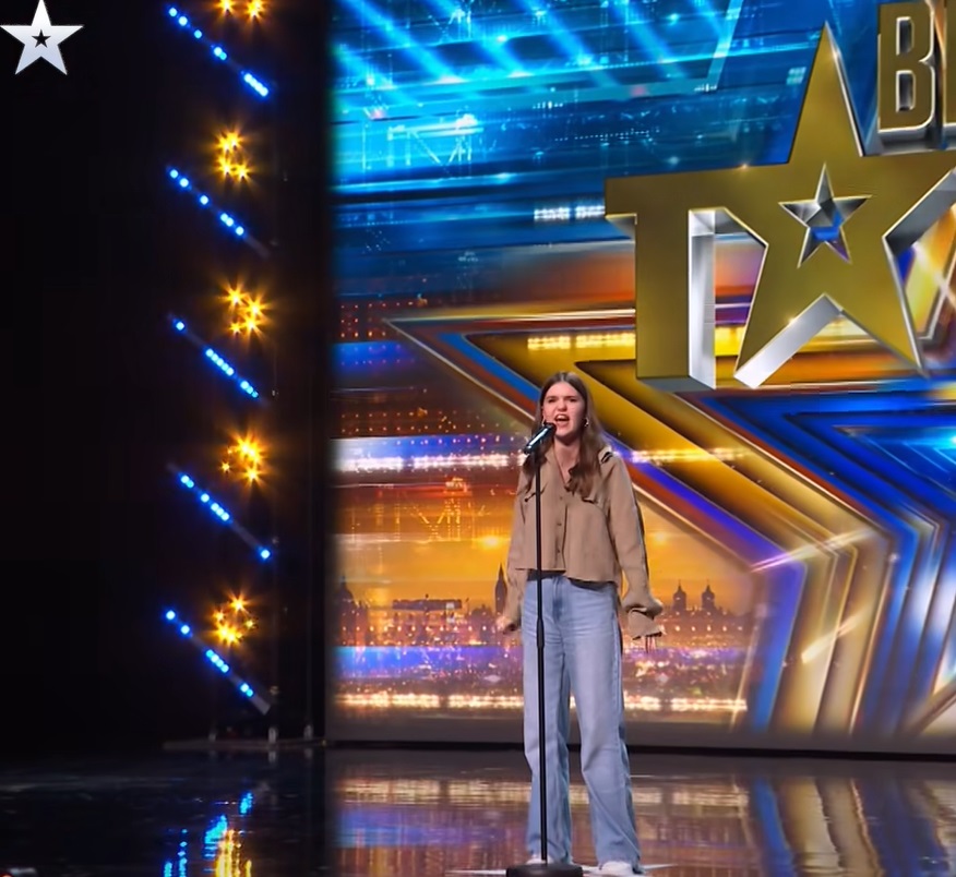 Reacția Mihaelei Rădulescu după ce Maya Giotea a primit Golden Buzzer la „Britains’s Got talent”. Postarea ei a devenit virală pe Facebook