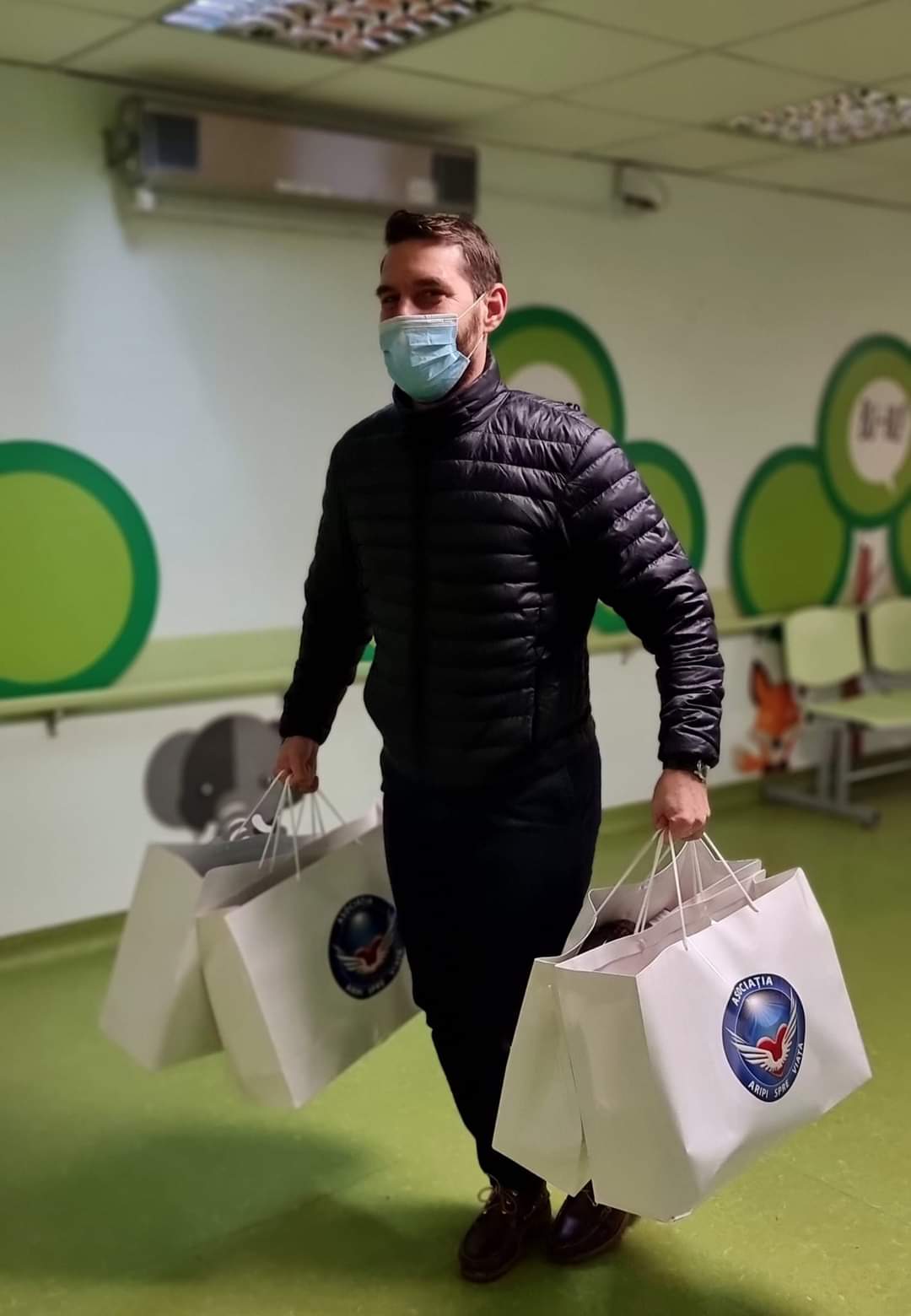 Cu ce se ocupă fostul principe Nicolae. De zece ani locuiește în România și are propria afacere: „Este al treilea sezon de când am început această activitate”