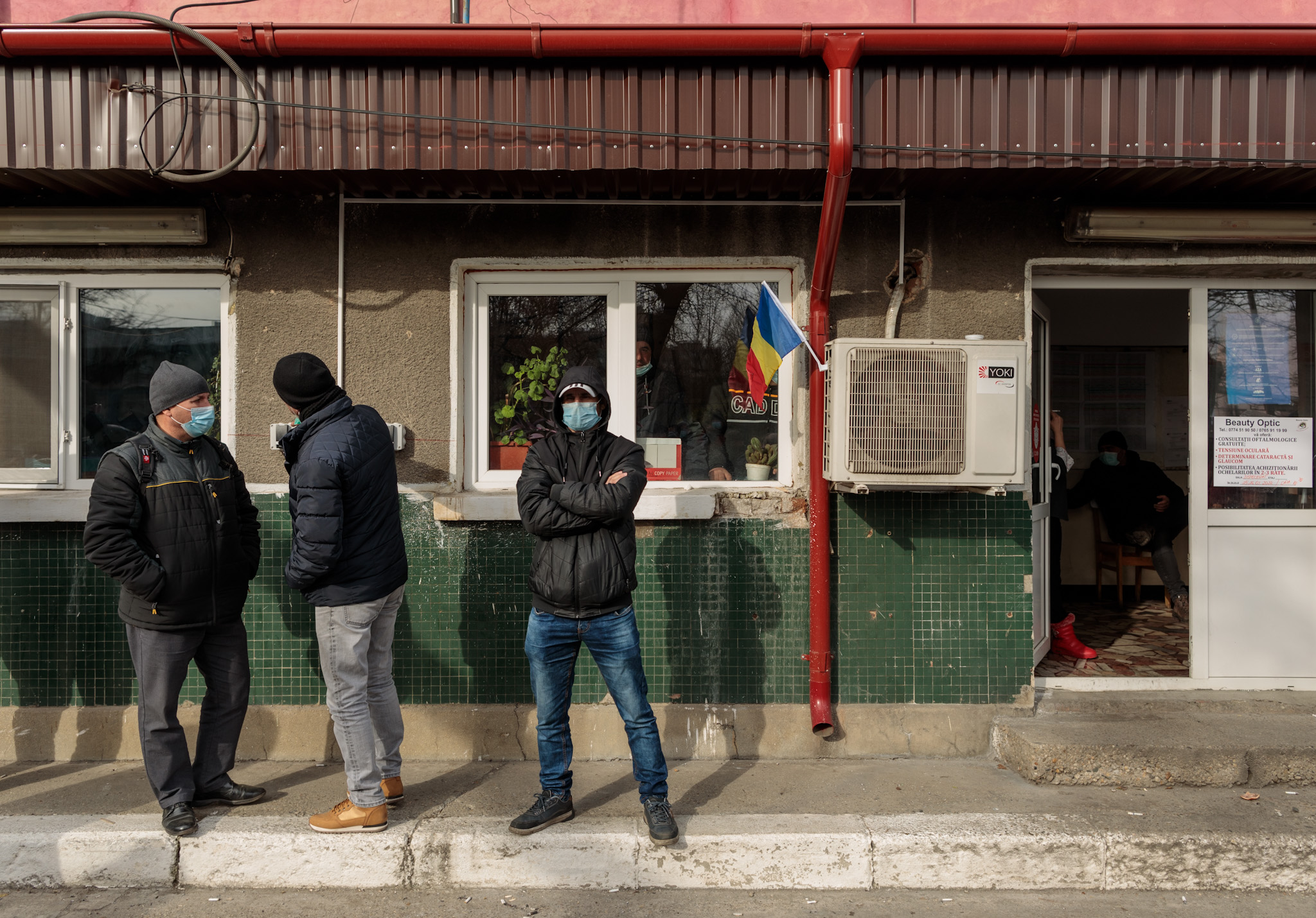 Reportaj din depourile STB. Versiunea angajaților aflați în grevă: „Călătorul nu știe cum ne chinuim noi să tragem de volan sau să mergem fără frâne”